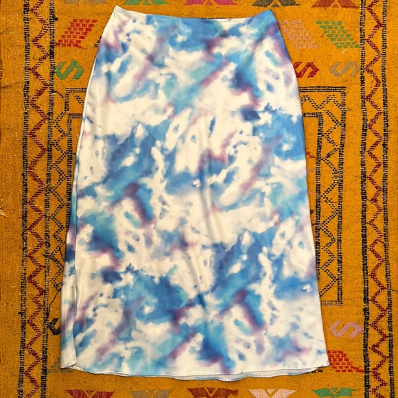 Tie Dye Print Skirt ♻️ Materials - Picture 5 of 6